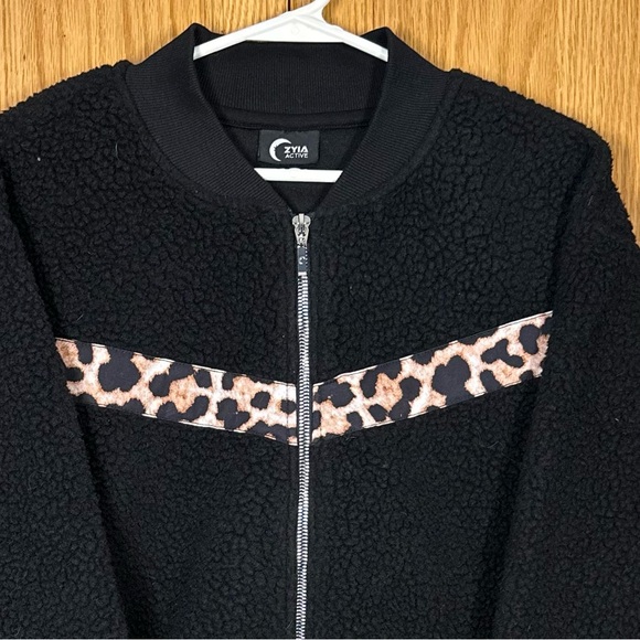 ZYIA Black Fleece Jacket with Patterned Accent - Picture 3 of 7